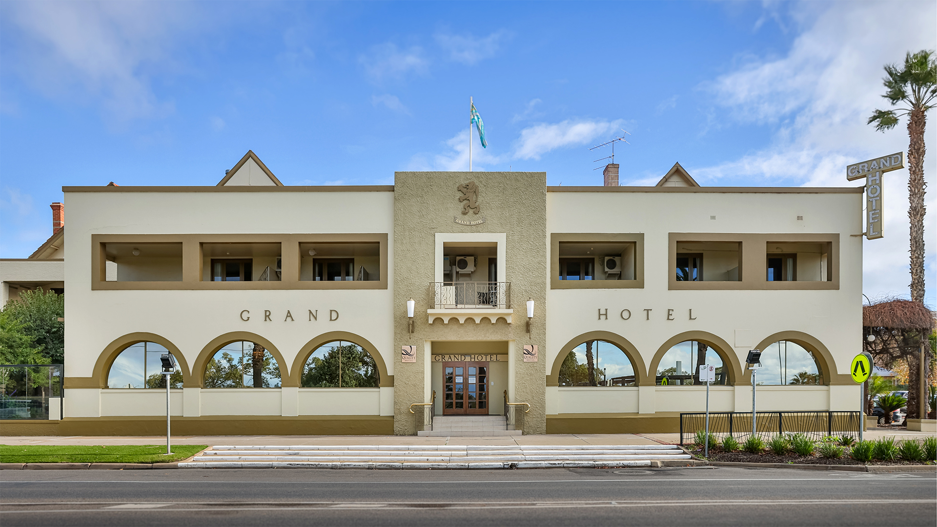 The Grand Hotel Mildura & Function Centre